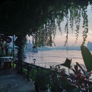 白丝护士爽到疯狂潮喷好爽网站
